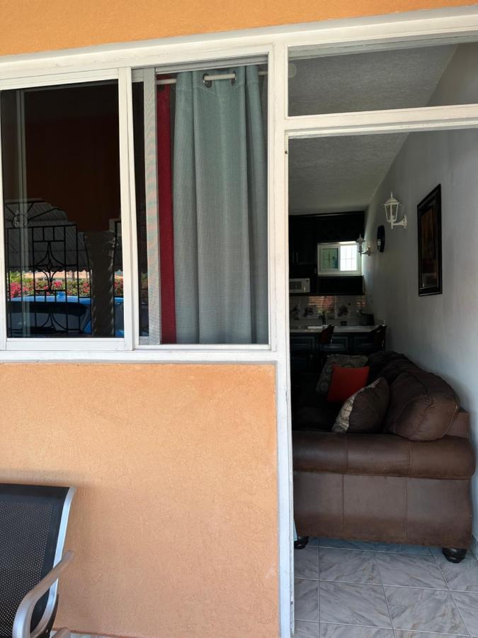 Remarkable 1-Bed Apartment In Montego Bay Eksteriør billede