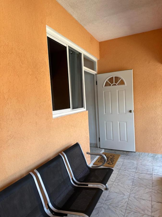 Remarkable 1-Bed Apartment In Montego Bay Eksteriør billede