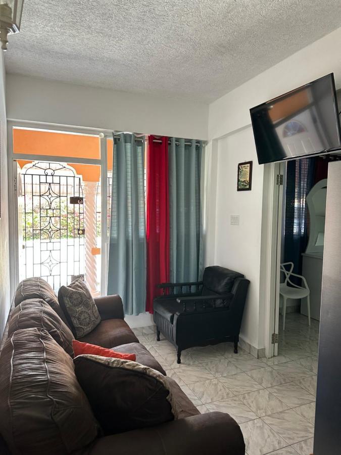 Remarkable 1-Bed Apartment In Montego Bay Eksteriør billede